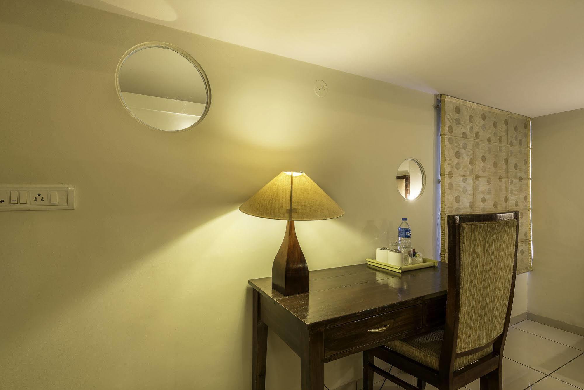 Mayflower Hayz Boutique Bangalore Eksteriør bilde