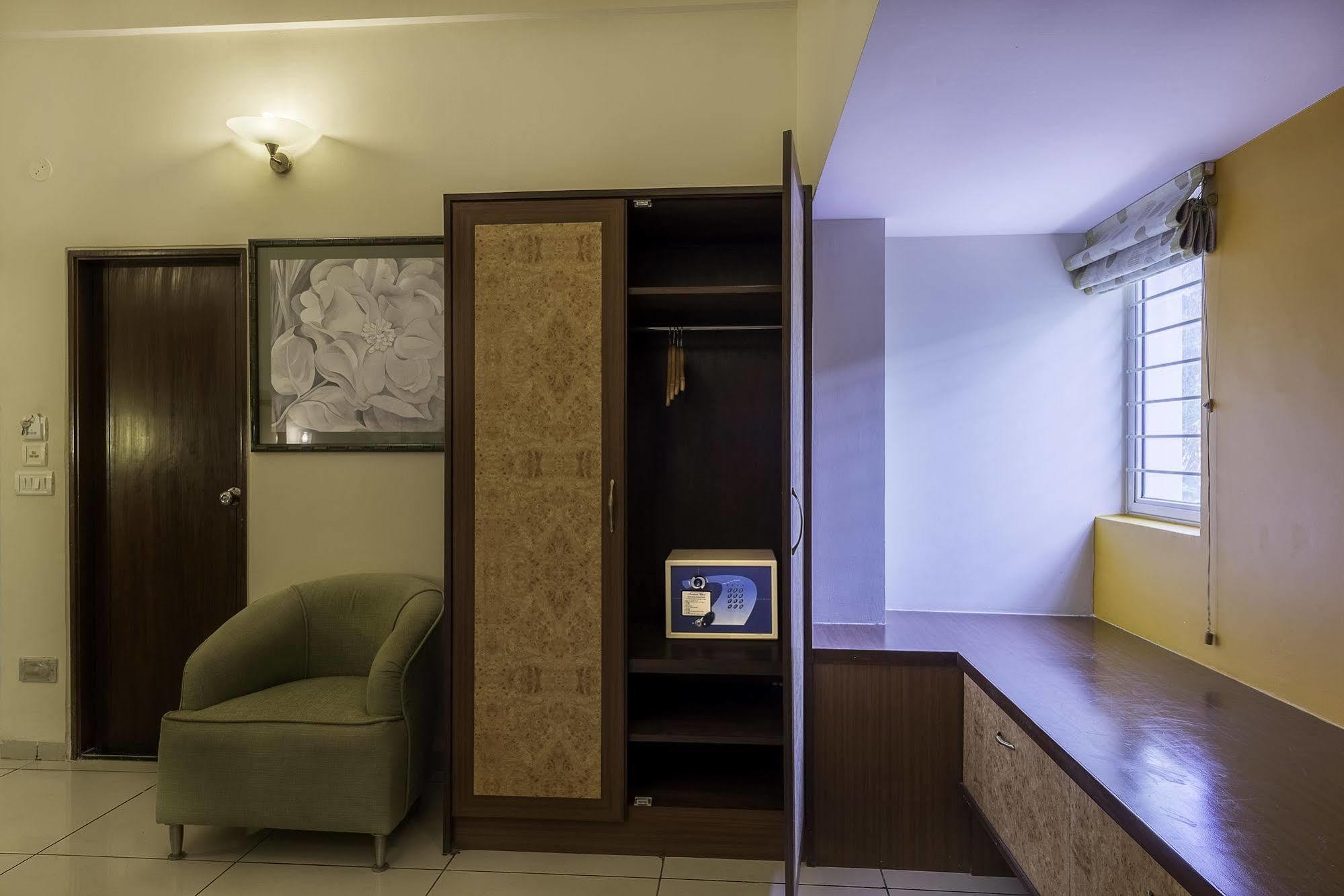 Mayflower Hayz Boutique Bangalore Eksteriør bilde